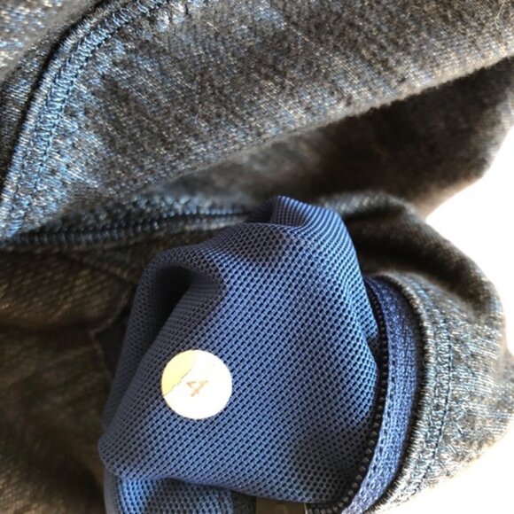 Lululemon Forme Jacket Size 4 Blue Slub Denim Limitless Blue / Black - Picture 12 of 12